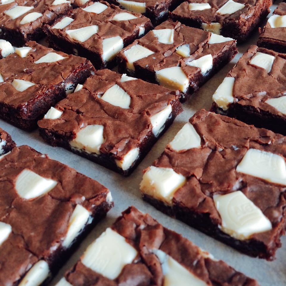 Eros Brownie com pedaços de Galak