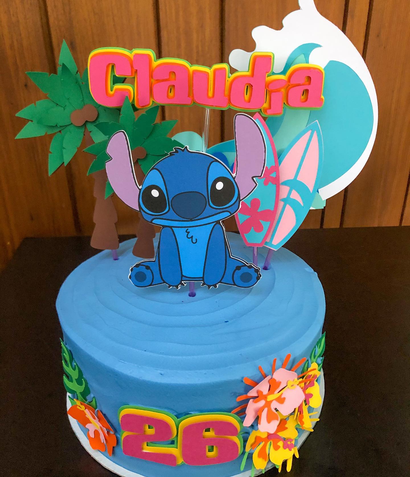 Bolo decorado com tema stitch